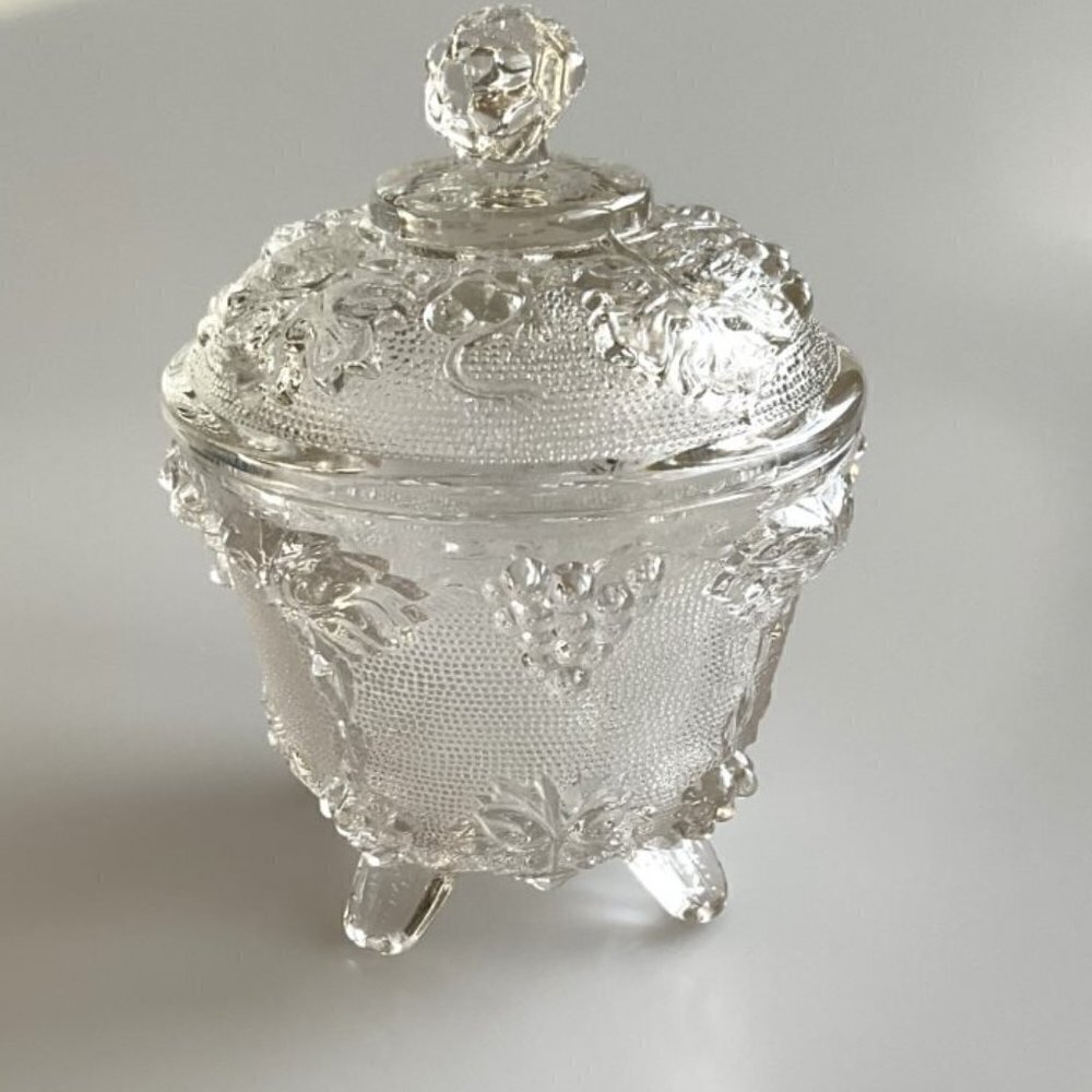 VINTAGE JEANNETTE GLASS CANDY DISH